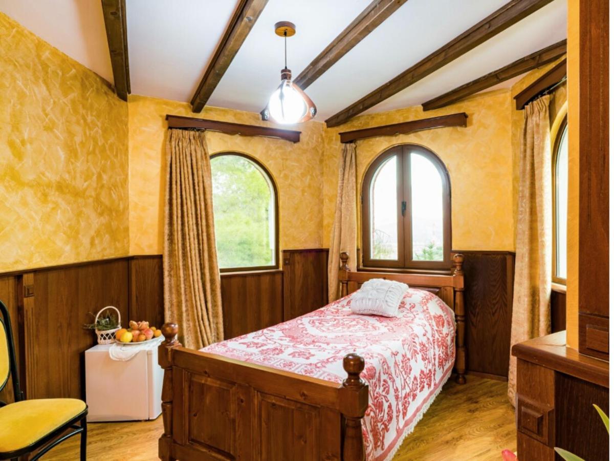 Hotel Castle Park Berat Exterior foto